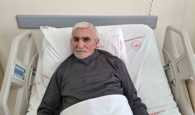 Gazoz kapağı az daha gözünden ediyordu