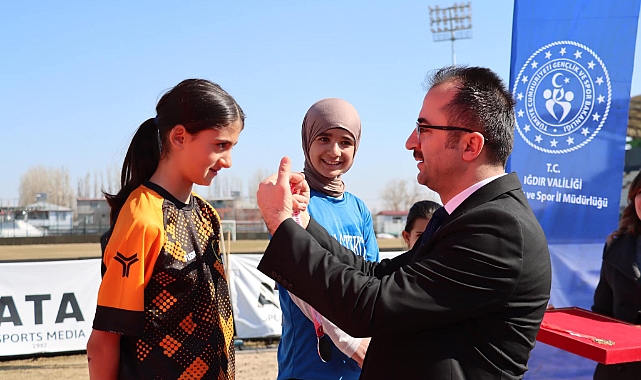 Iğdır&#039;da Küçük Atletler Podyumda: Okul Sporları Atletizm Müsabakası Tamamlandı