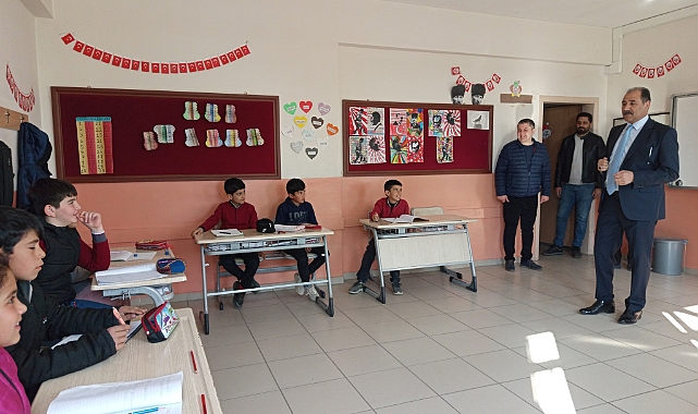 Iğdır İl Milli Eğitim Müdürü Aziz Gün&#039;den Köy Okullarına Ziyaret: Eğitimde Fırsat Eşitliği Vurgusu