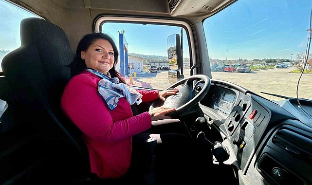 İzmir&#039;in Tek Kadın Kamyon Şoförü Seda İrisoy, &quot;Erkek Mesleği&quot; Algısını Yıkıyor