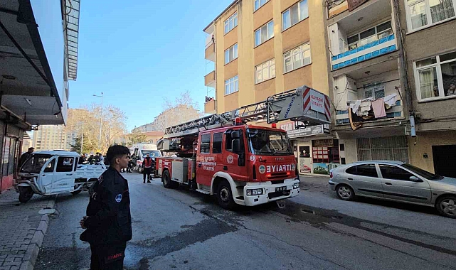 Kayseri&#039;de Akıl Almaz Olay: Psikolojik Sorunları Olduğu İddia Edilen Şahıs Evini Yaktı