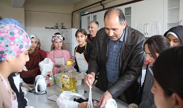 Mesleki Eğitimde Yeni Bir Dönem: Iğdır&#039;da Zanaat Atölyeleri Ziyaret Edildi