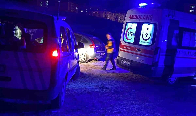 Niğde Çamardı&#039;da Araç İçinde Şüpheli Ölüm: Soruşturma Başlatıldı