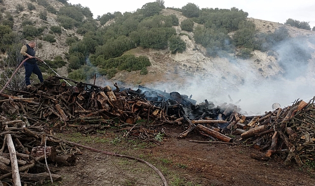 Odunluk Yangını Korkuttu: Ekipler Yangını Kontrol Altına Aldı
