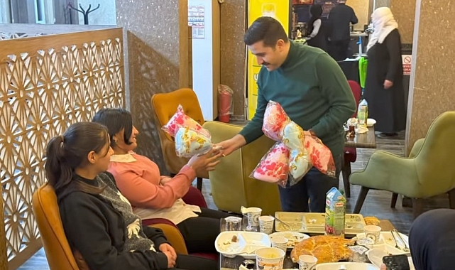 Özalp&#039;ta Yetim ve Öksüz Çocuklar İftar Sofrasında Buluştu