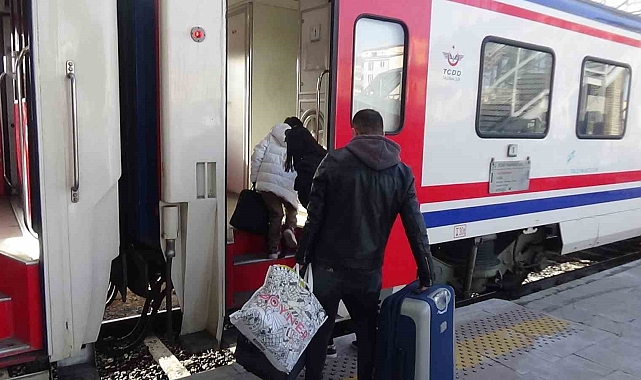 Ramazan Bayramı Öncesi Doğu Ekspresi&#039;nde Yoğunluk