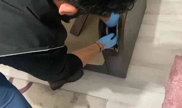 Samsun&#039;da Narkotik Köpeği Tony&#039;den Büyük Başarı: Koltuktan 800 Gram Metamfetamin Çıktı