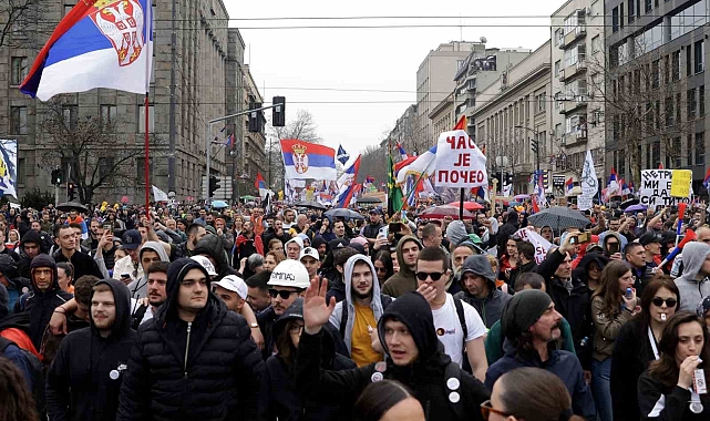 Sırbistan&#039;da &quot;ülke tarihinin en kalabalık protestosu&quot;
