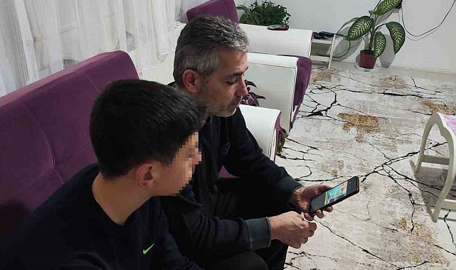 Sivas Şarkışla&#039;da Cami İçinde Hafız Öğrenciye Saldırı: Güvenlik Kamerasına Yansıdı