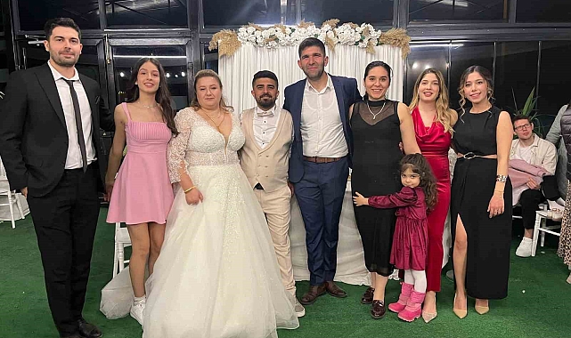 Sosyal Medya Aşkı Düğünle Taçlandı: Rus Gelin Türk Gelenekleriyle Evlendi