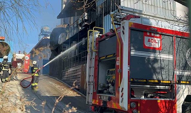 Suni deri fabrikasında yangın çıktı