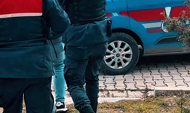 Tekirdağ&#039;da Sosyal Medyadan Silahlı Tehdit: &quot;Bizi Kim Alabilir&quot; Paylaşımı Yapan 2 Şüpheli Yakalandı