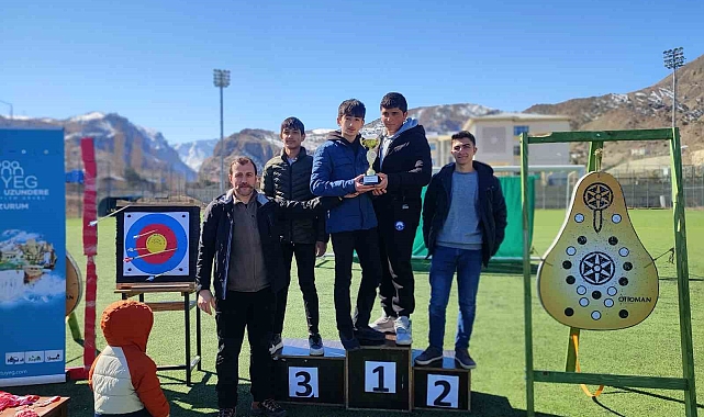 Uzundere&#039;de Bağımlılıklara Karşı Okçuluk Turnuvası Düzenlendi