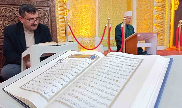 Van&#039;da Asırlık Mukabele Geleneği Hüsrev Paşa Camii&#039;nde Yaşıyor