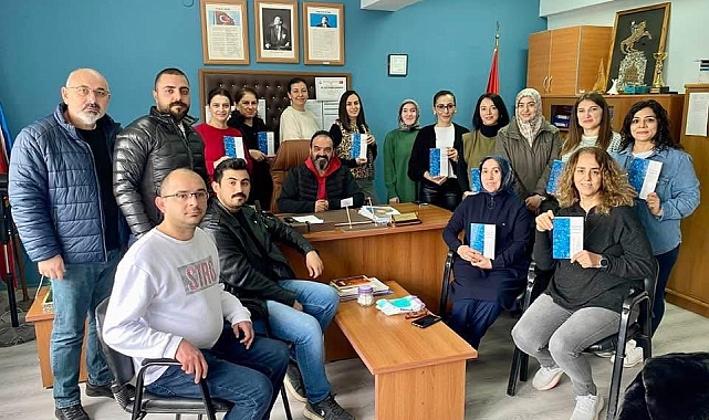 Alaçam Resai Aydın İlkokulu Müdürü Ayhan Dodur&#039;un &quot;Gönülden Kaleme&quot;si Umut Oldu