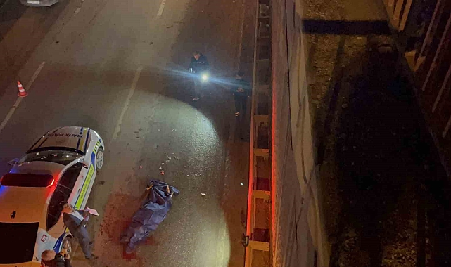 Alt Geçide Düşen Kadına Araç Çarptı