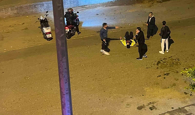 Antalya&#039;da Servis Bekleyen Kadına Bıçaklı Saldırı: Şüpheli Tutuklandı