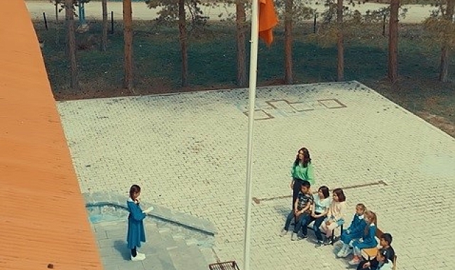 Bayburt&#039;un Minik Kalplerinden Kahraman Jandarmaya Şiir