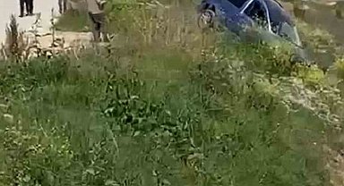 Bursa'da El Freni Unutulan Otomobil Kendi Kendine Şarampole Uçtu: Facia Kıl Payı Atlatıldı