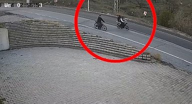 Cami hırsızları yakalandı