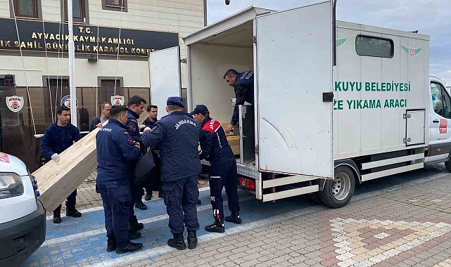 Çanakkale&#039;de Göçmen Botu Faciası: 5 Ölü, 25 Yaralı