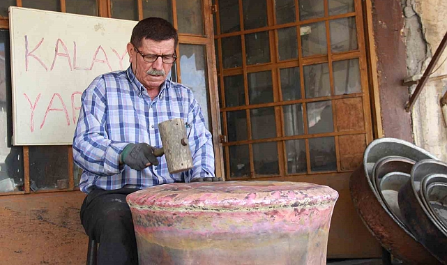 Çorum&#039;da Yarım Asırlık Bakır Ustası: &quot;Yaptığım Ürünlerin 50 Yıl Ömrü Var&quot;