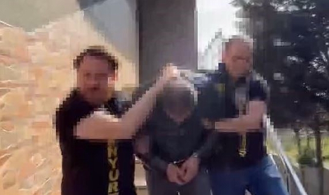 Esenyurt&#039;ta Kadın Yolcuyu Tokatlayıp Saçını Çeken Taksi Şoförü Yakalandı