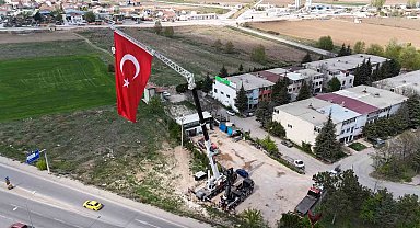 Eskişehir Çevreyolunda Dev Türk Bayrağı Görenleri Büyüledi