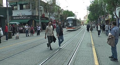 Eskişehir'de Marmara Depremi Hissedildi: Esnaf Kısa Süreli Panik Yaşadı