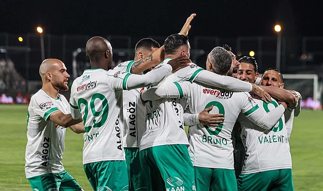 Iğdır FK, İki Penaltının Kaçtığı Mücadelede Sakaryaspor&#039;u Farklı Mağlup Etti! Play-Off Umutları Yeşerdi