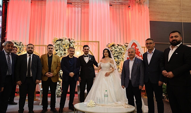 Iğdır Valisi Ercan Turan, Genç Çiftin Mutluluğuna Ortak Oldu