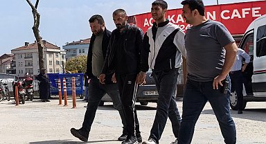 İnegöl Polisi Firari Katili ve Hırsızlık Zanlısını Yakaladı