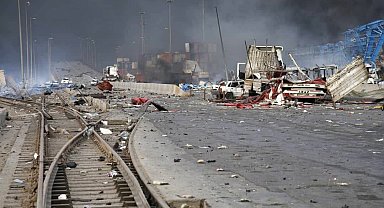 İran'da Liman Patlamasında Can Kaybı Artıyor: 25 Ölü, 800 Yaralı