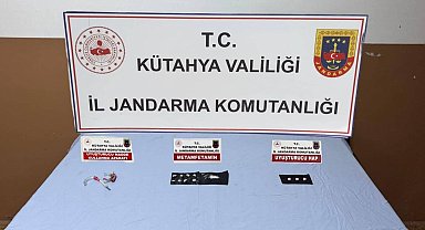 Kütahya Gediz'de Uyuşturucu Operasyonu: 3 Gözaltı