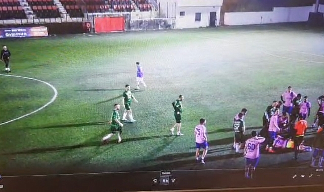 Maltepe&#039;de Halı Sahada Futbol Oynarken Kalp Krizi Geçiren Genç Hayatını Kaybetti