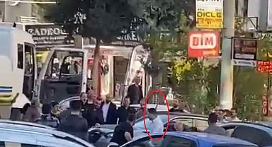 Mardin'de Yol Kavgası Kamerada: Sopayı Kaptıran Tanker Sürücüsü Dayak Yedi