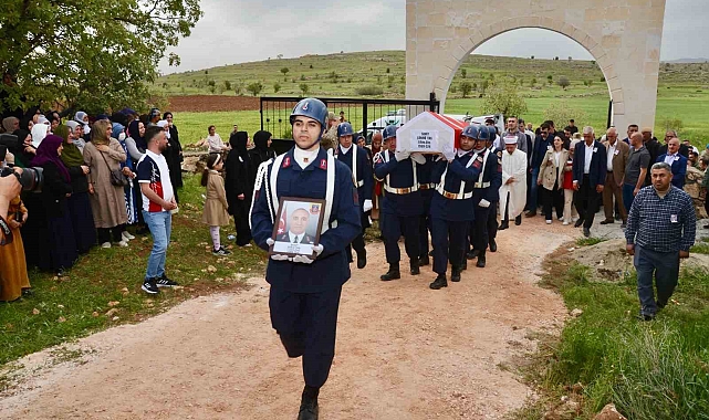 Mardinli şehit uzman çavuş son yolculuğuna uğurlandı