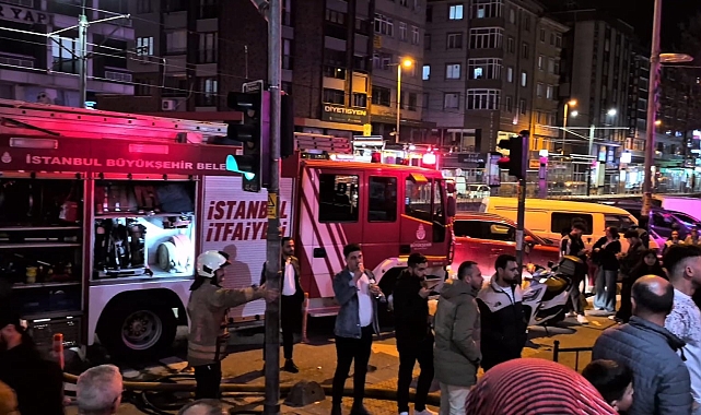 Sultangazi&#039;de Ayakkabı Mağazasında Korkutan Yangın
