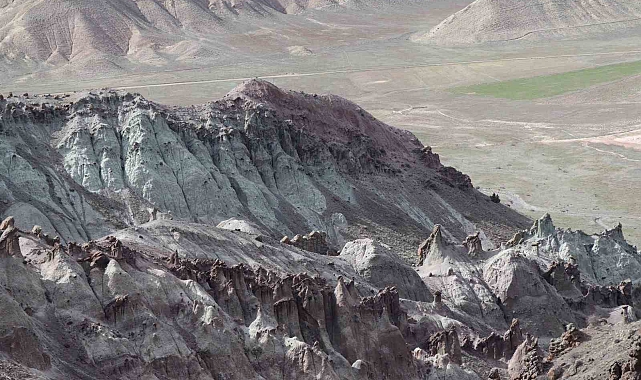 Van&#039;da Bahar Bereketi Bisiklet Tamircilerinde Yoğunluğa Neden Oldu