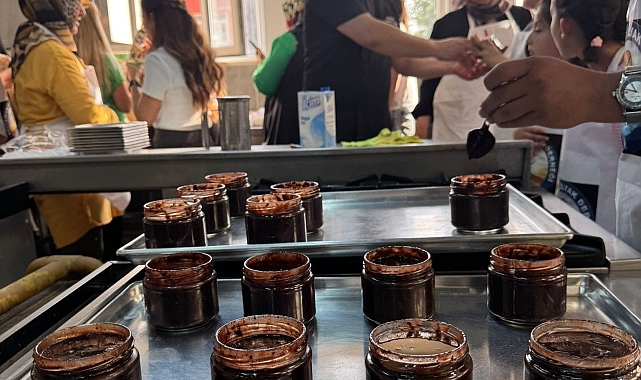 Adıyaman&#039;da Özel Çocuklardan Anlamlı Etkinlik: Birlikte Glütensiz Kek Yaptılar