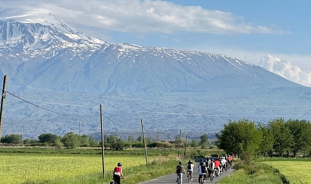 AKUD'dan Cennetabat'a Tarih ve Doğa Dolu Bisiklet Turu: 54 Kilometrelik Keyifli Yolculuk!