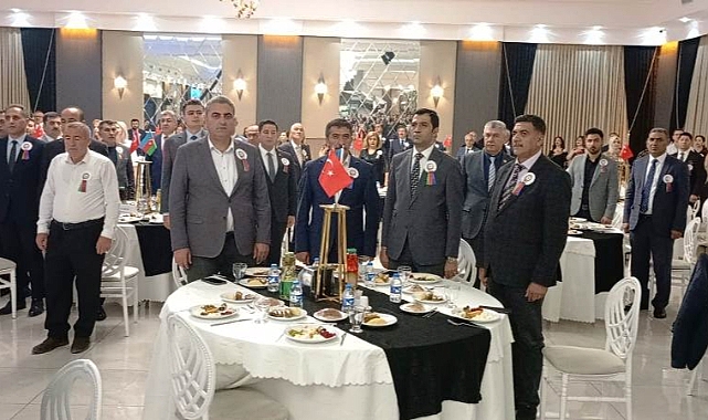 Azerbaycan Halk Cumhuriyeti'nin 107. Kuruluş Yılı Kars'ta Coşkuyla Kutlandı