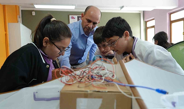 Bayburtlu Öğretmenden Toplumsal Yardımlaşmaya Katkı Sağlayan Mobil Uygulama: Parkcim