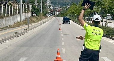 Bilecik'te Düzensiz Göçle Mücadele: 2 Kişi Sınır Dışı Edildi