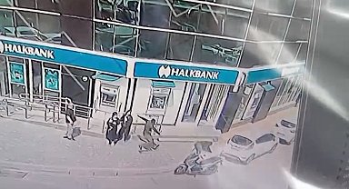 Bursa Gemlik'te Güpegündüz Kaçırma Girişimi Kamerada: 4 Şüpheli Tutuklandı