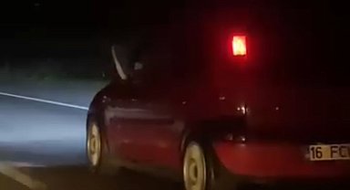 Bursa'da Tehlikeli Görüntü: Ayağını Camdan Çıkaran Sürücü Kamerada