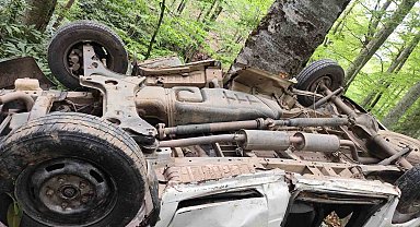 Doğanyurt'ta Minibüs Uçuruma Yuvarlandı: 10 Yaralı