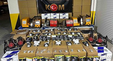Eskişehir'de Kaçak Sigara Operasyonu: 1 Milyon Liralık Malzeme Ele Geçirildi