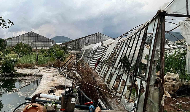 Gazipaşa'da Hortum Felaketi: Evler ve Seralar Büyük Hasar Gördü
