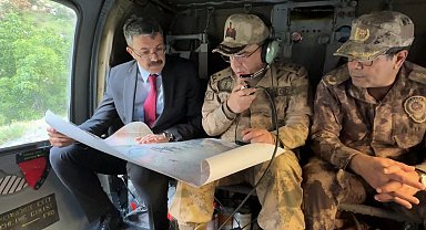 Hakkari Valisi Ali Çelik, Kayıp Gencin Arama Çalışmalarını Havadan İnceledi